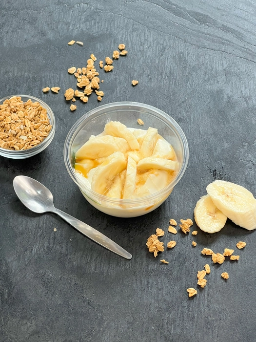 Greek yogurt with syrup & banana